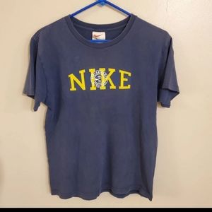 Vintage womans 90s y2k Nike t-shirt blue L